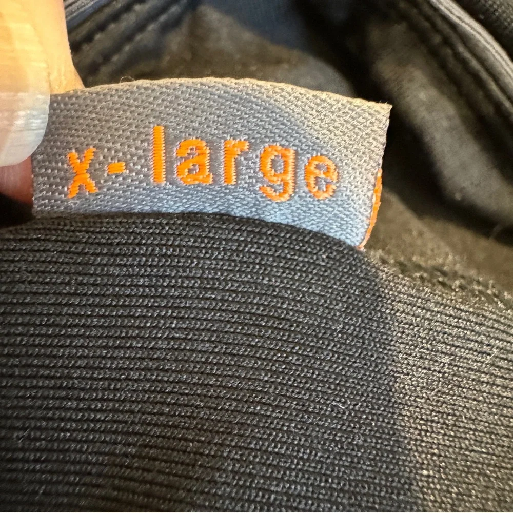 Black‎ Runners FlipBelt XL. NO ZIPPER